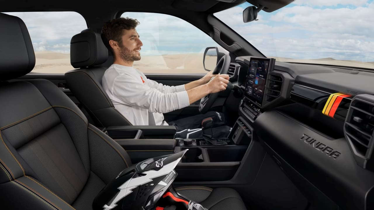 Toyota Tundra Near Akron: Full-Size Capability With Everyday Control