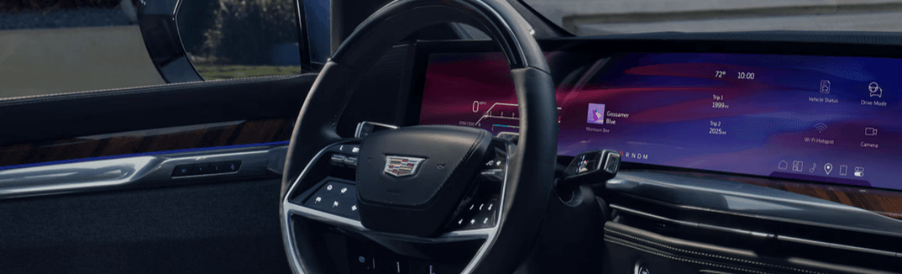 Cadillac Escalade vs. Lincoln Navigator: Which Luxury SUV Is Better for Akron Drivers?