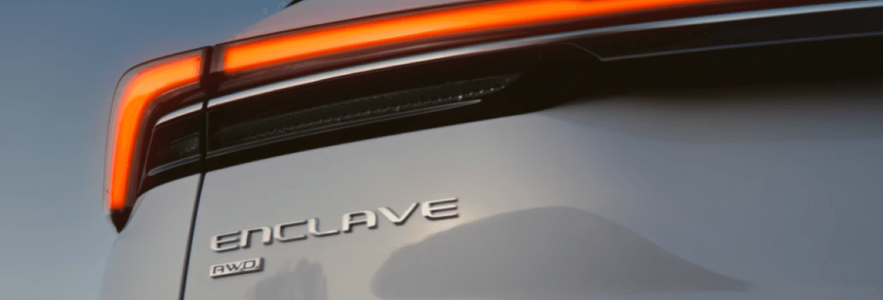 Is the Volkswagen Tiguan a Good Road Trip SUV? Comfort, Space & Highway MPG Review