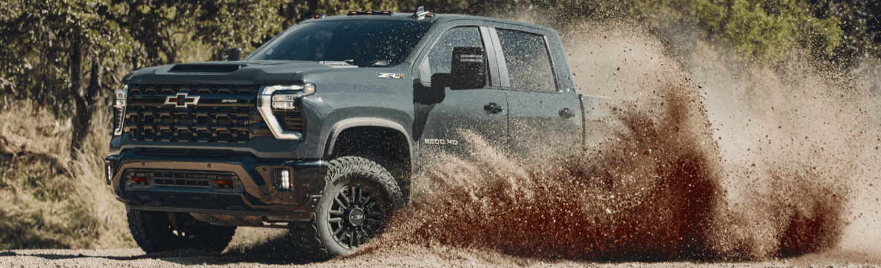 Can the Chevrolet Silverado 2500HD High Country Handle Heavy Towing and Luxury Daily Driving in Akron?